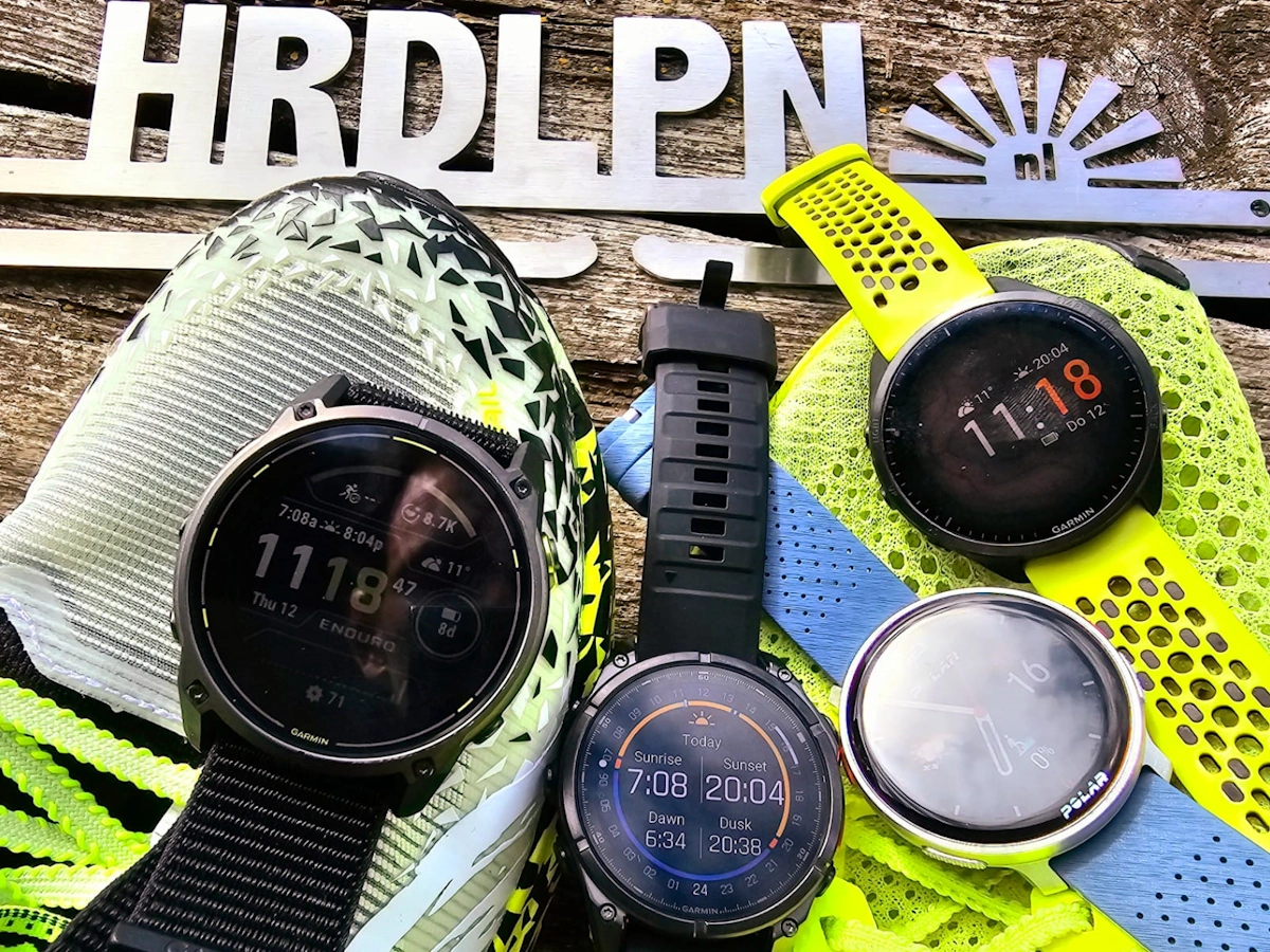 HRDLPN Garmin Fenix 8 test naast-Enduro 3 en de 965 en Polar Vantage V3