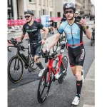 Peter met zijn racefiets bij de Ironman in Hamburg